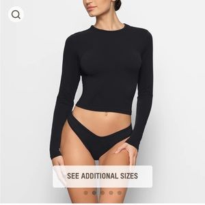 SKIMS NEW VINTAGE CROPPED LONG SLEEVE T-SHIRT